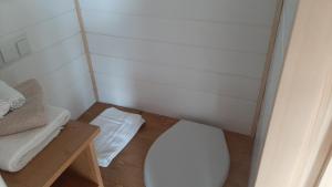 Bagno di Tiny Gaumaise - Tiny house à Saint-leger