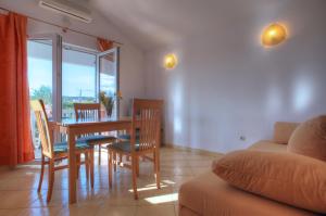 Χώρος καθιστικού στο Apartments Irena