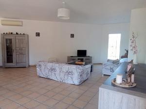 Entre Provence et Camargueにあるテレビまたはエンターテインメントセンター