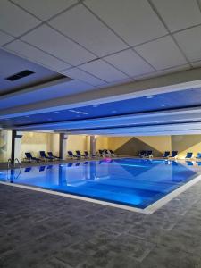The swimming pool at or close to VILIN