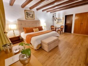 Antara Hotel & Suites - Miraflores房間的床