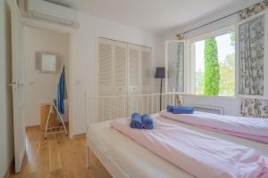 Photo de la galerie de l'établissement Maison des lavandes, à Saint-Cannat 57 autres photos