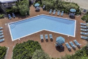 Unit 821 Ocean Colony Beach内部或周边的泳池