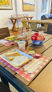 ビージャ・デ・レイバにあるCasa Esperanza-Galeríaの食卓