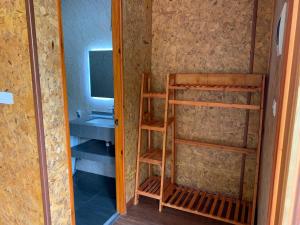 Bilik mandi di Bac Ha Legend Home