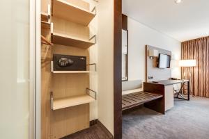 Letto o letti in una camera di Parc Hotel Alvisse
