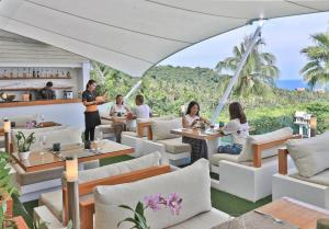 Huéspedes de Code Samui Hotel