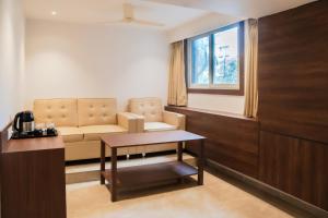 Posezení v ubytování Treebo Serenity Inn, Koregaon Park