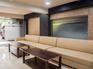 Posezení v ubytování Treebo Serenity Inn, Koregaon Park