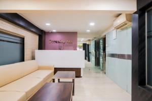 Posezení v ubytování Treebo Serenity Inn, Koregaon Park