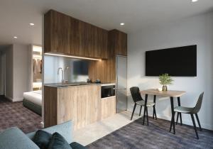 A kitchen or kitchenette at Durham Serviced Apartments