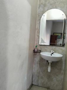 Phòng tắm tại Dharma Yoga Homestay dan hostel