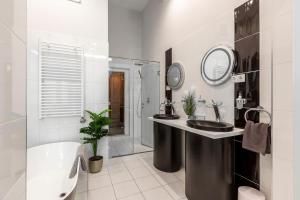 Luxurious & Spacious Downtown Residence in Liszt Ferenc Square 1061 Budapest, 5 Liszt Ferenc tér kép - 2