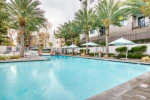 Bazén v ubytování Studio City 2BR w Gym Pool WD nr TJ WF LAX-597 nebo v jeho okolí