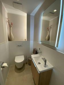 Koupelna v ubytování Haus-Holiday-Ferienhaus-in-Bad-Sachsa