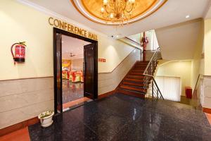 范兰德凡Hotel SKS Grand Palace-Vrindāvan的相册照片