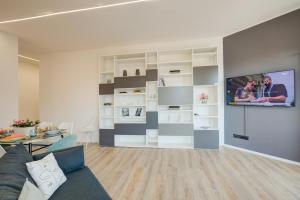 Dapur atau dapur kecil di Modern Apartment in Arona - Happy Rentals