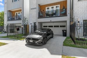 Gallery image of Villa De Briley in Houston +31 photos