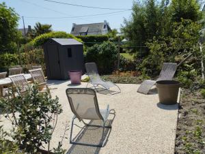 Zahrada ubytování Ancienne Forge avec son jardin à 2 pas de la plage
