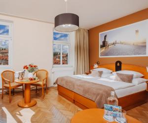 Posteľ alebo postele v izbe v ubytovaní Hotel Merkur - Czech Leading Hotels
