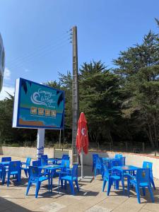 Photo de la galerie de l'établissement Mobil-home climatisé 5-6 pers LA PLAGE, à Saint-Hilaire-de-Riez 6 autres photos