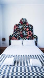 Postel nebo postele na pokoji v ubytování Duet Hostel & Hotel