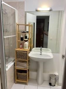 Appartement a deux pas du Pantheon avec balcon