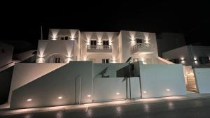 Gallery image of Aristotle Suites in Adamas