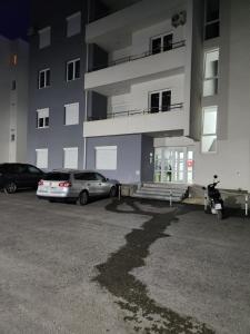 Fotografia z galérie ubytovania Apartment minutes away from the beach v Ulcinji