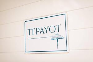 Majutusasutuses TI PAYOT olev sertifikaat, autasu, silt või muu dokument