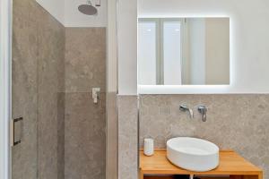 Koupelna v ubytování Grenni Guesthouse + 20 fotografií