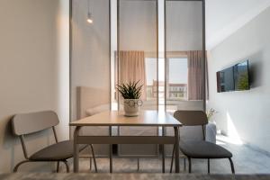 TV a/nebo společenská místnost v ubytování Berlin Studios