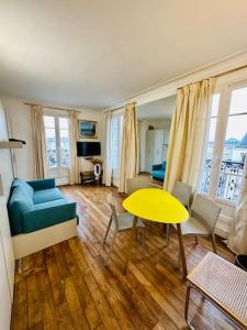 Studio << lescostreet >> Les Halles : vue Tour Eiffel