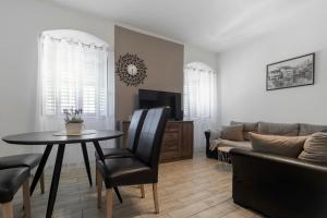 Χώρος καθιστικού στο Apartment Feratjer