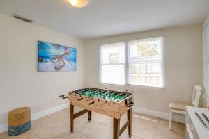 Gallery image of 5 Mi to Beach BBQ-Ready Retreat in Seminole in Redington Shores