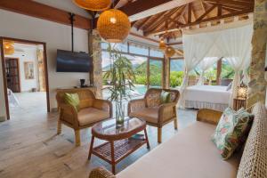 Μια τηλεόραση ή/και κέντρο ψυχαγωγίας στο Hotel Spa La Colina