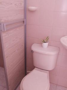 A bathroom at HOTEL TOURS DONDE EL PAISA, UNA CUADRA de LA PLAYA