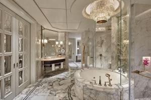Vannituba majutusasutuses The Ritz-Carlton, Macau