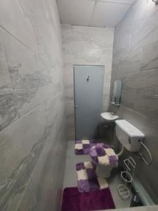 K&L Private Room Suites的一间浴室