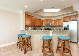 Kuchyň nebo kuchyňský kout v ubytování Phoenix West 807 condo