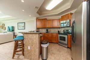 Kuchyň nebo kuchyňský kout v ubytování Phoenix West 807 condo