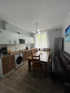 Dapur atau dapur kecil di Hostel64 +30 gambar