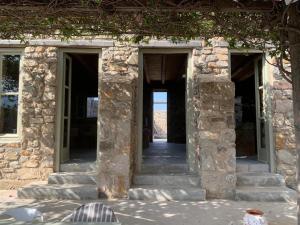 Gallery image of Mandri B&B in Serifos Chora