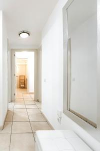 Kép Cozy Holiday Home 1 Bed 2 Bath Balcon Los Gigantes szállásáról Puerto de Santiagóban a galériában