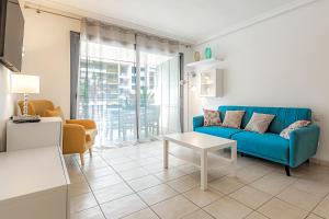 A seating area at Cozy Holiday Home 1 Bed 2 Bath Balcon Los Gigantes
