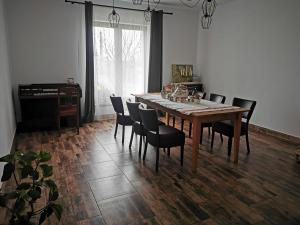 Afbeelding uit fotogalerij van La 2 pruni in Berindan