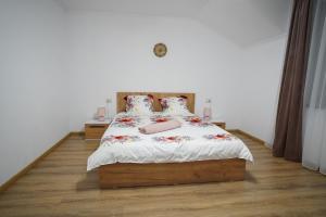 Afbeelding uit fotogalerij van La 2 pruni in Berindan +17 foto's