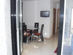 Telewizja i/lub zestaw kina domowego w obiekcie Hotel Brisa del Mar