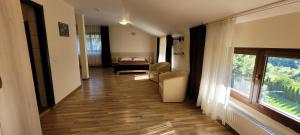Postel nebo postele na pokoji v ubytování Complex Turistic Perla Trascaului