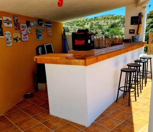 Zdjęcie z galerii obiektu Cortijo naturista con vistas-clothing optional w mieście Oria